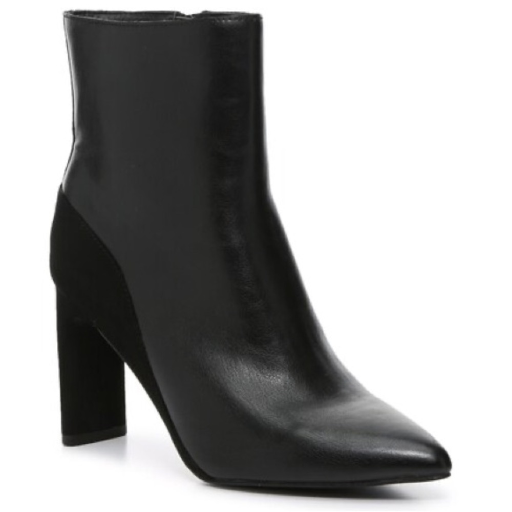 NWOT Kelly & Katie Eliza Booties - Black